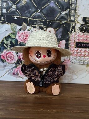 Cute Labubu Clothes and Accessories.
